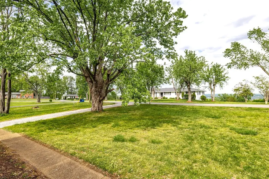 403 Rosehill Ct, Goodlettsville, TN 37072 - #2