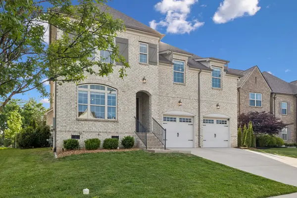 2309 Coppergate Way, Thompsons Station, TN 37179