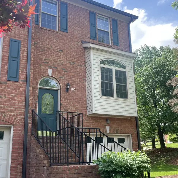 100 Carriage Ct, Brentwood, TN 37027