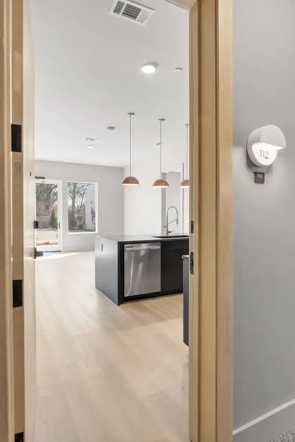 1090 Haysboro Ave #112, Nashville, TN 37216