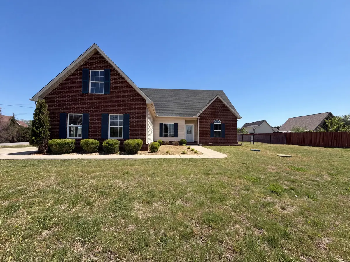 425 Long Creek Dr, Christiana, TN 37037 - #1