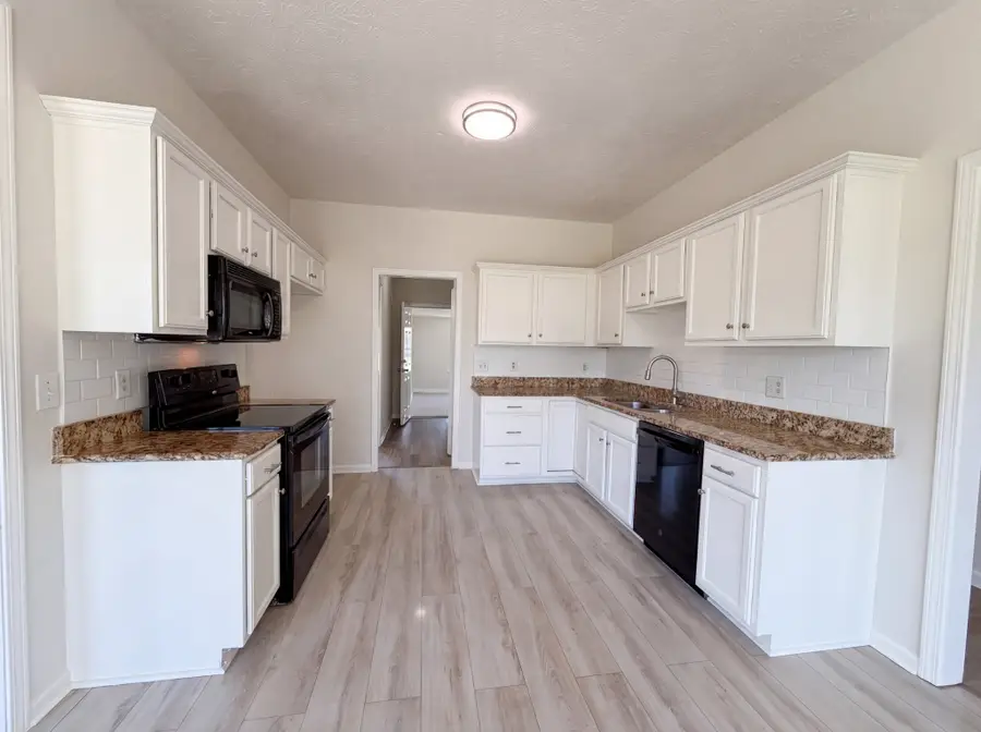 425 Long Creek Dr, Christiana, TN 37037 - #2