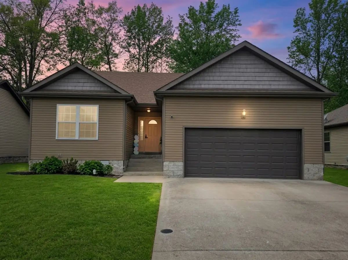 442 N Magnolia Dr, Clarksville, TN 37042 - #1