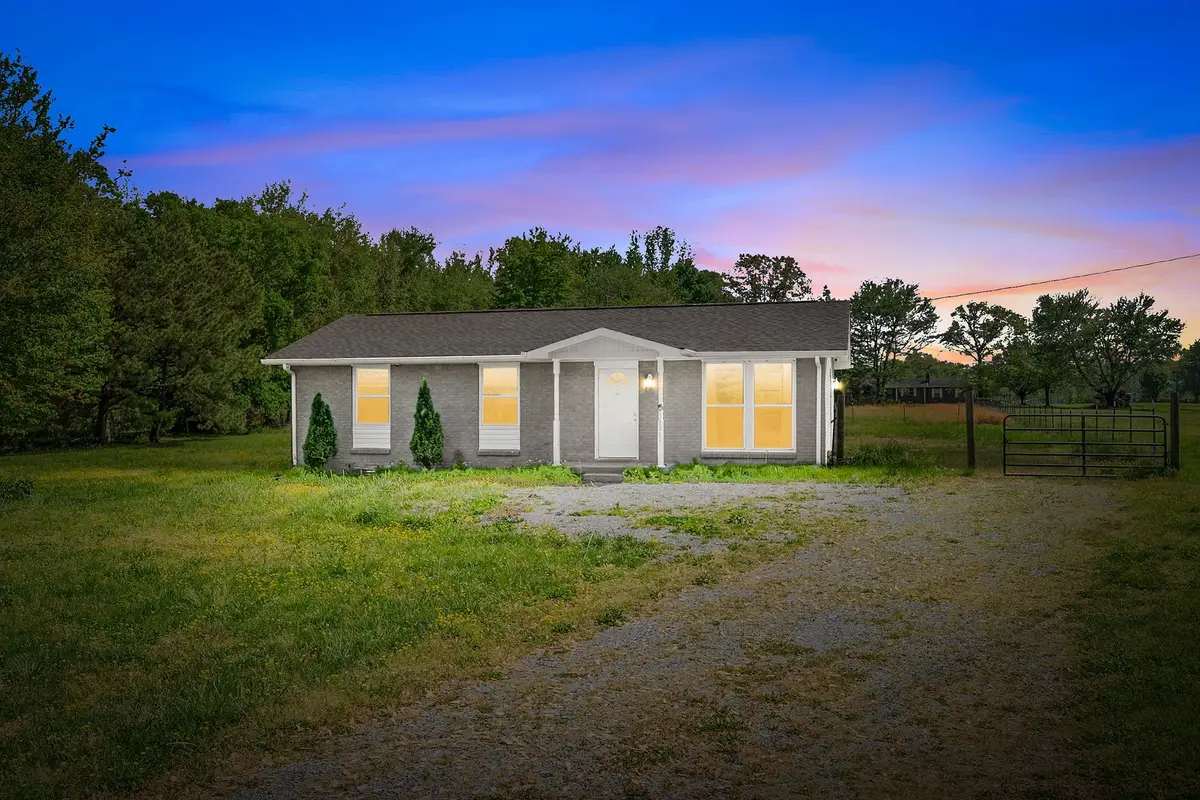 1912 Woodlawn Rd, Clarksville, TN 37042 - #1