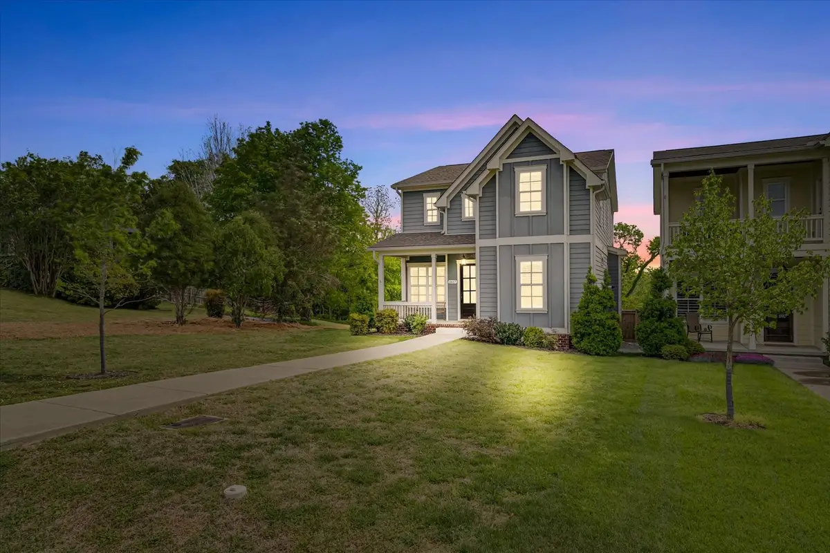 2617 Barclay Dr, Nashville, TN 37206 - #1