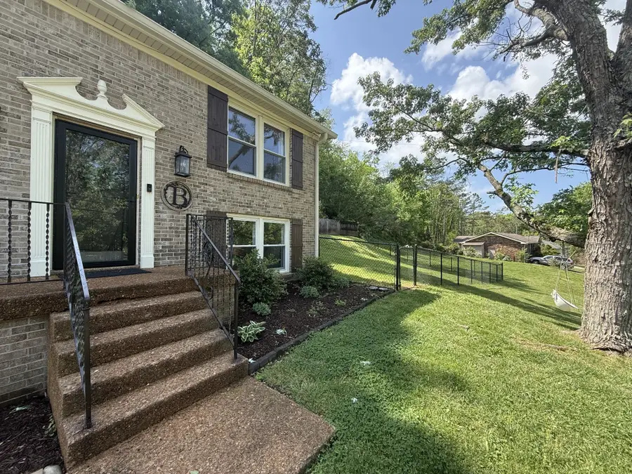 525 Holt Valley Rd, Nashville, TN 37221 - #3