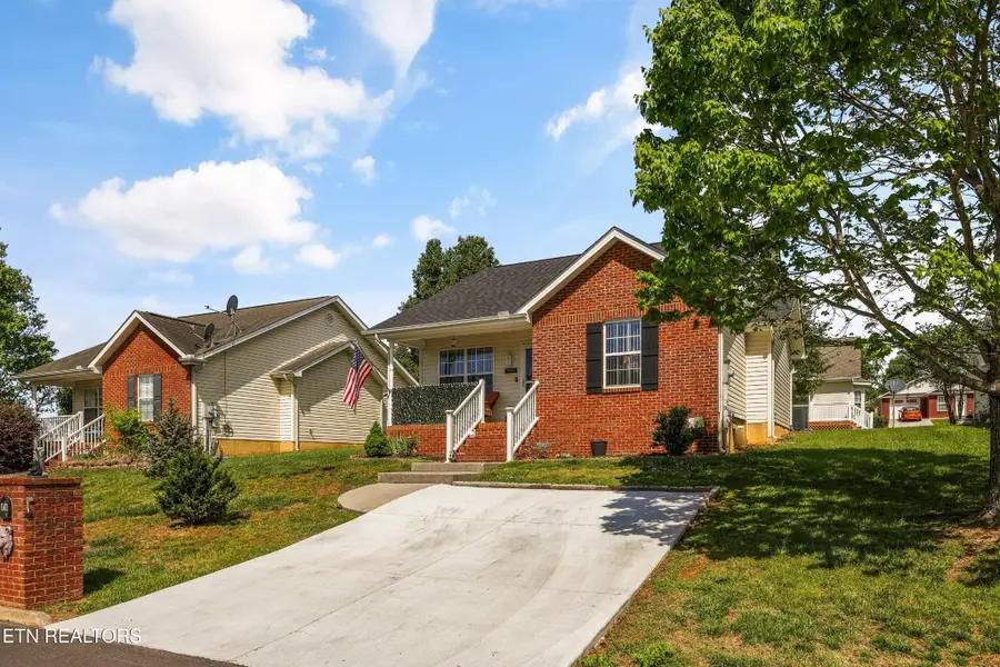 1709 Watauga St, Sevierville, TN 37876 - #2