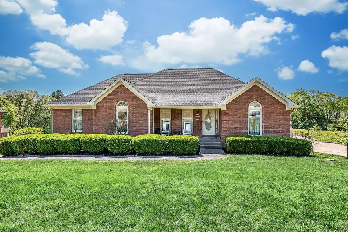 396 Solitude Cir, Goodlettsville, TN 37072 - #1