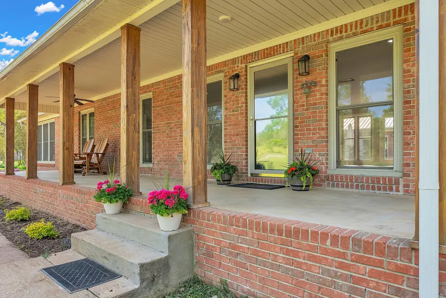 1819 Barker Rd, Columbia, TN 38401 - #2