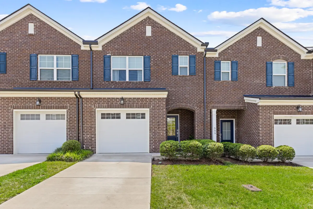 553 Becks Pl, Gallatin, TN 37066 - #1