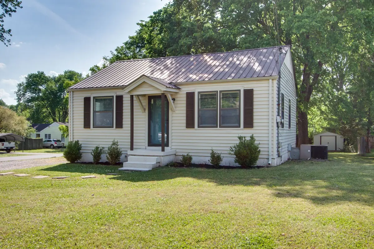 1808 Parkway Ave, Columbia, TN 38401 - #1