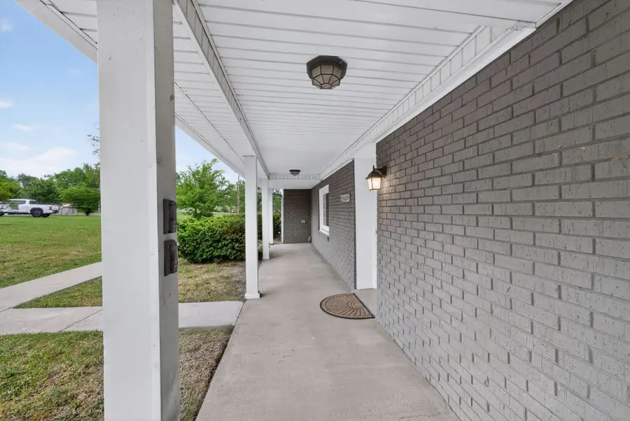 1765 Hayshed Rd, Charlotte, TN 37036 - #2