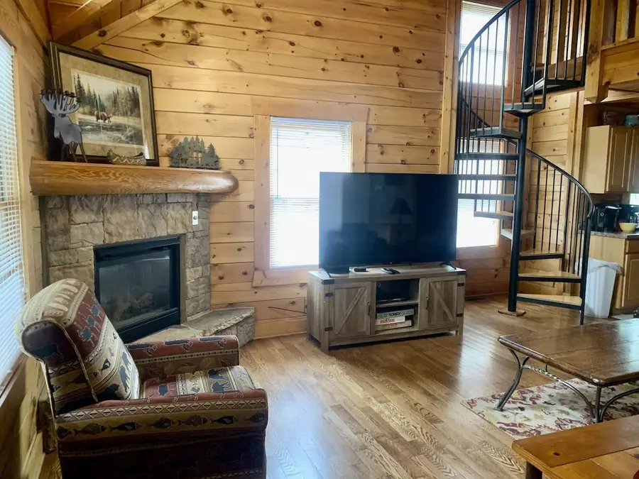 839 Golf View Blvd, Sevierville, TN 37863 - #3