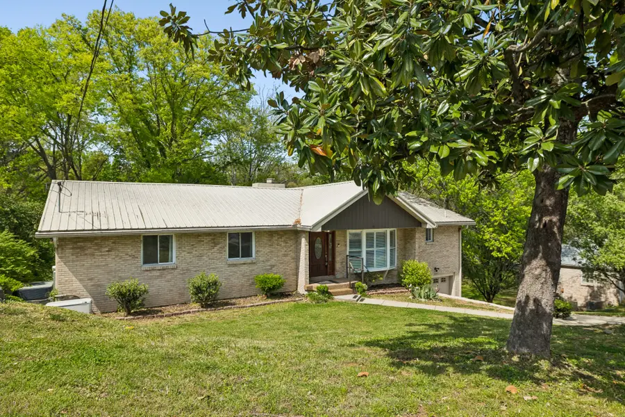 505 Foothill Dr, Nashville, TN 37217 - #3