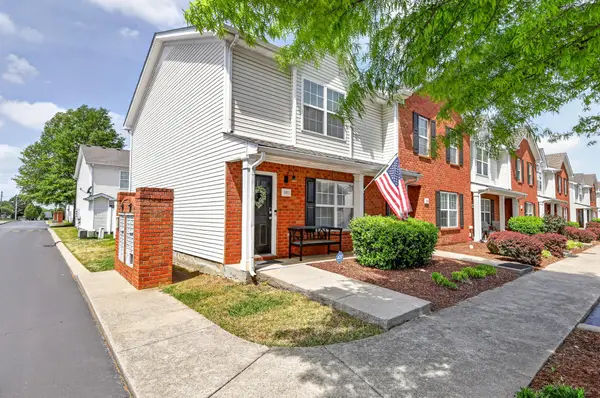 1011 Wolves Den Pl, Murfreesboro, TN 37128