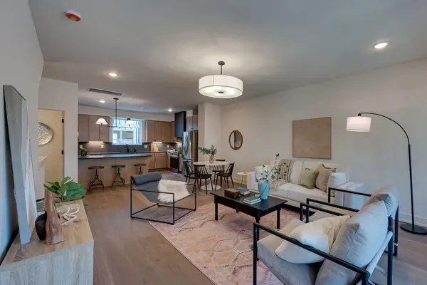 975 Dozier Pl #4*, Nashville, TN 37216