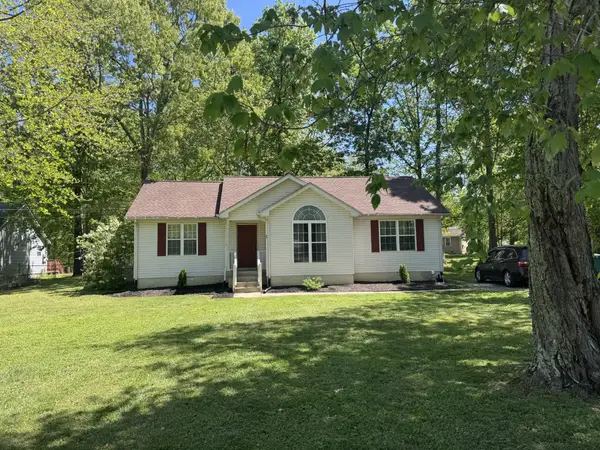 104 Forrest Ln, White House, TN 37188