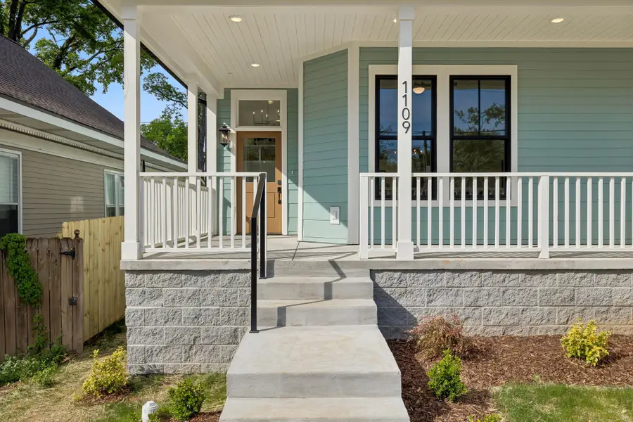 1109 Petway Ave, Nashville, TN 37206 - #3