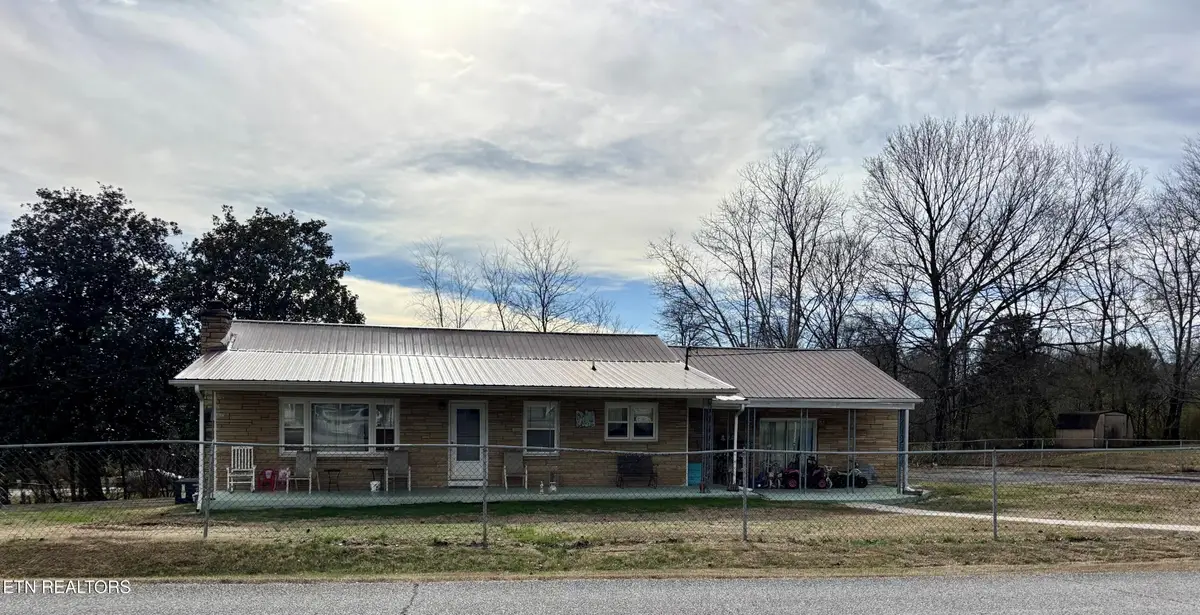 204 Virginia St, Kingston, TN 37763 - #1