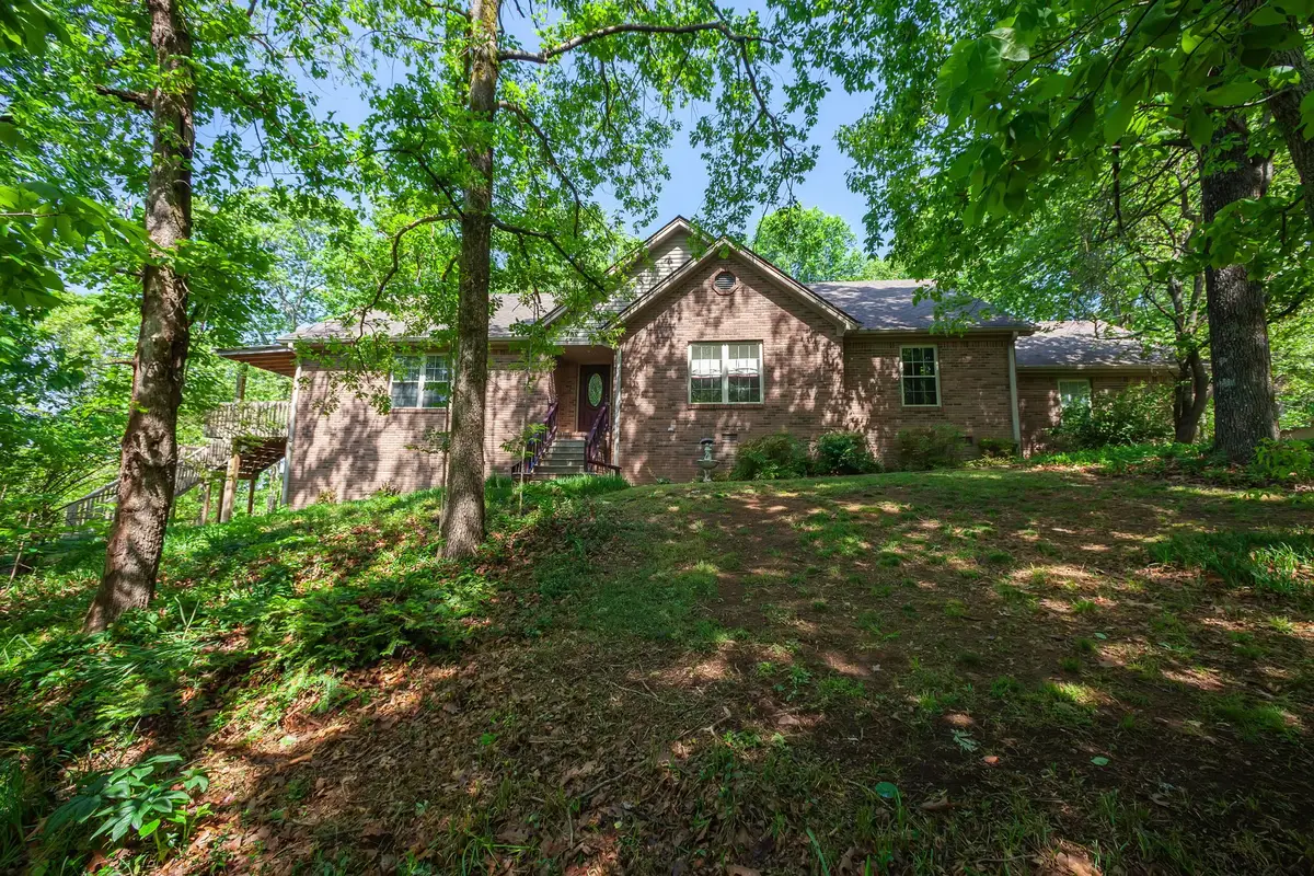 1050 Red Top Hill Rd, Buchanan, TN 38222 - #1
