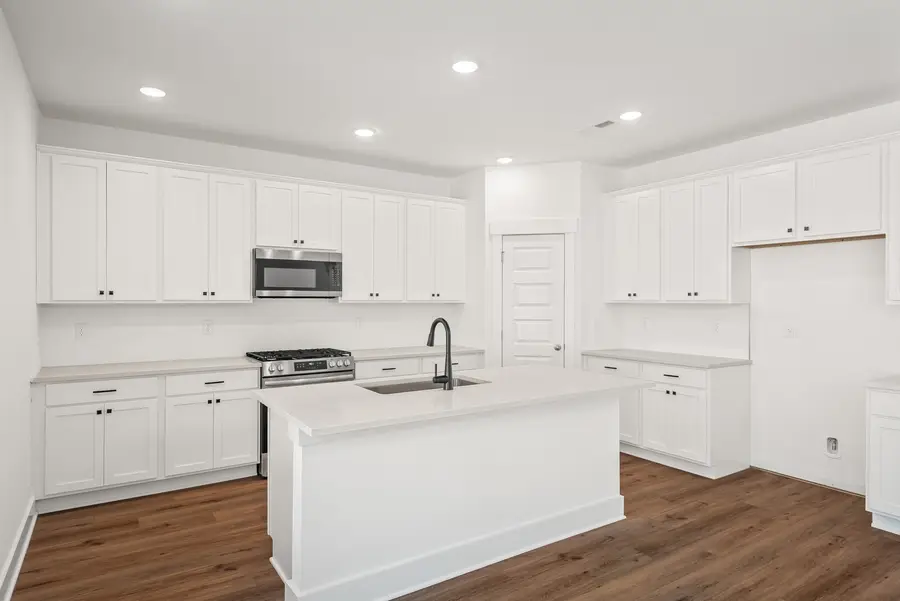 104 Rock Chimney Rd, Gallatin, TN 37066 - #2