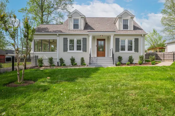 404 Murrell St, Dickson, TN 37055