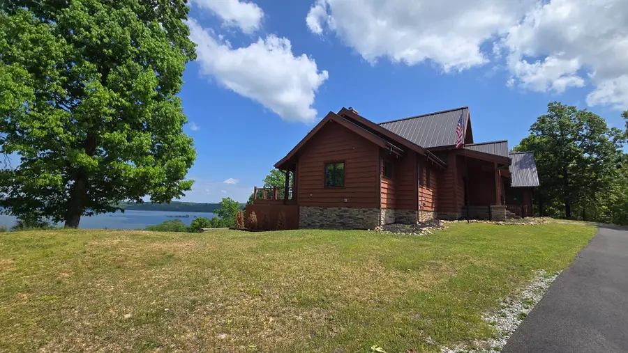 685 River Oaks Dr, Big Sandy, TN 38221 - #2