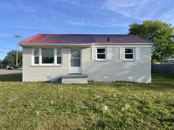 601C C L Manier St, Lebanon, TN 37087