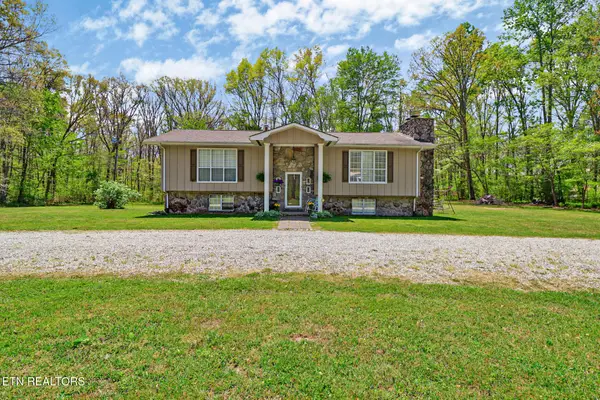 116 Joel Reagan Lane, Jamestown, TN 38556