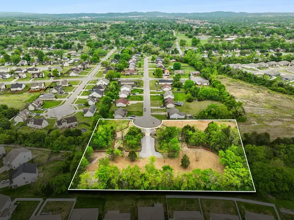 1410 Stroud Drive, Lebanon, TN 37087