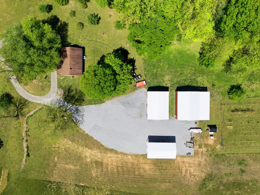 1550 Little Bartons Creek Rd, Cumberland Furnace, TN 37051 - #2