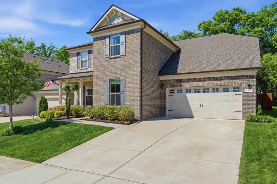 513 Weymouth Ln, Mount Juliet, TN 37122 - #2