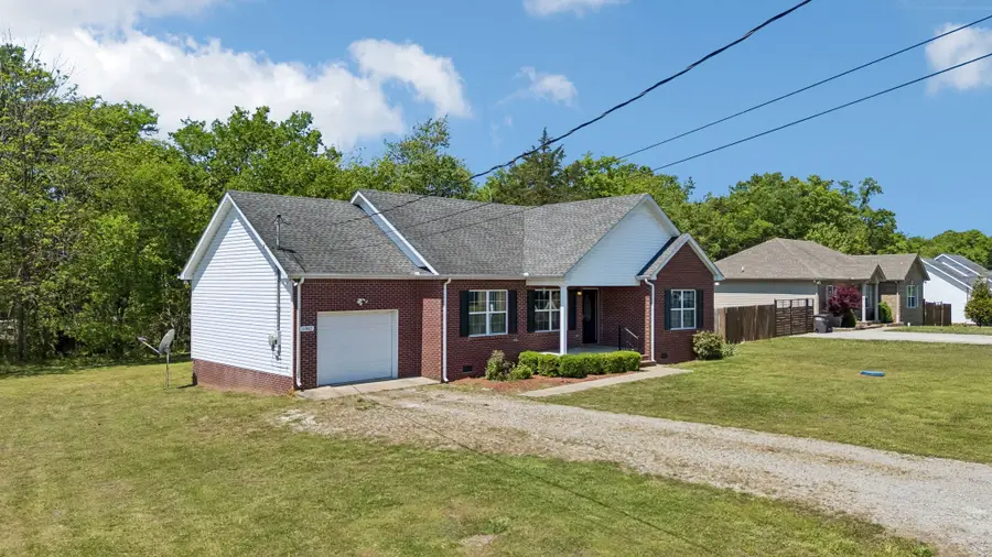 5883 Villa Way, Chapel Hill, TN 37034 - #3