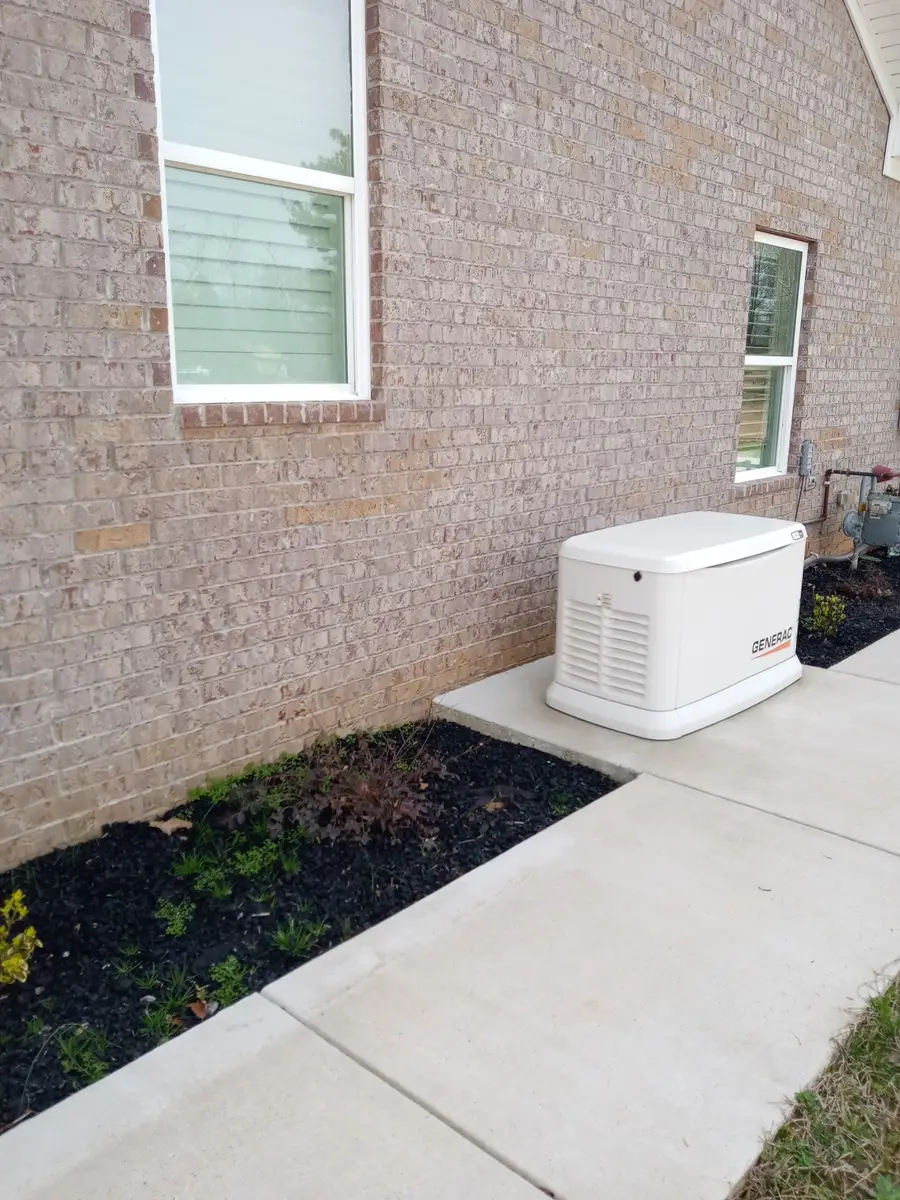 652 Timber Ridge Dr, Lexington, TN 38351 - #3