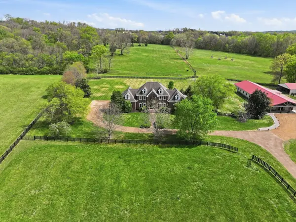 6520 Bridle Way Dr, College Grove, TN 37046