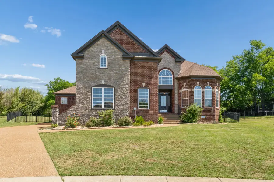 110 Tipperton Ct, Gallatin, TN 37066 - #2