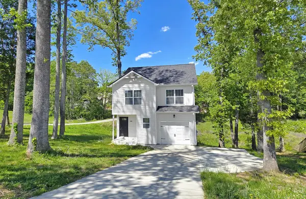 2015 Rosemary Dr, Clarksville, TN 37042