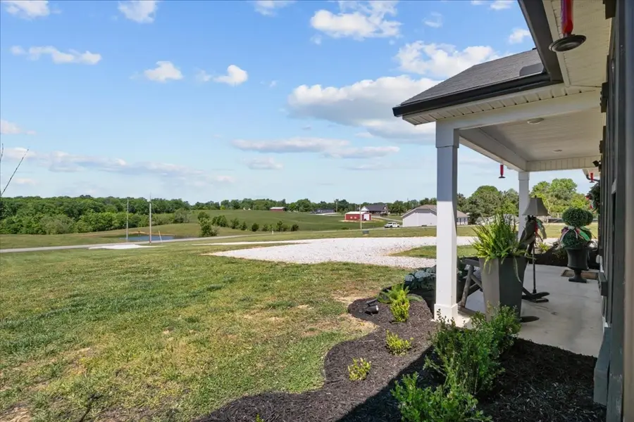 3064 Maple Grove Rd, Dickson, TN 37055 - #2