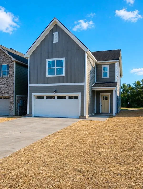 557 Twyla Dr, Lebanon, TN 37087