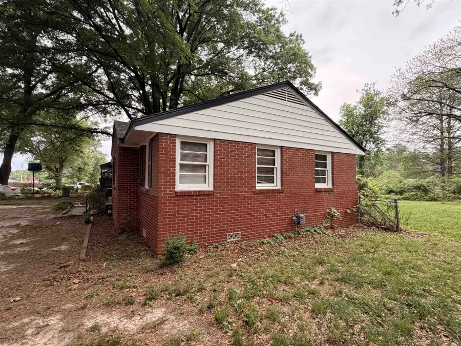 322 Sullivan Dr, Memphis, TN 38109 - #3