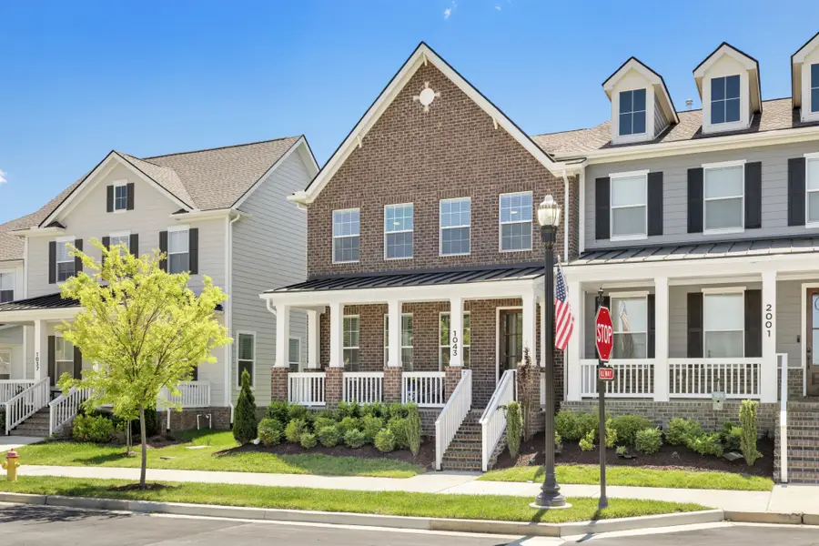 1043 Braidwood Ln, Franklin, TN 37064 - #2