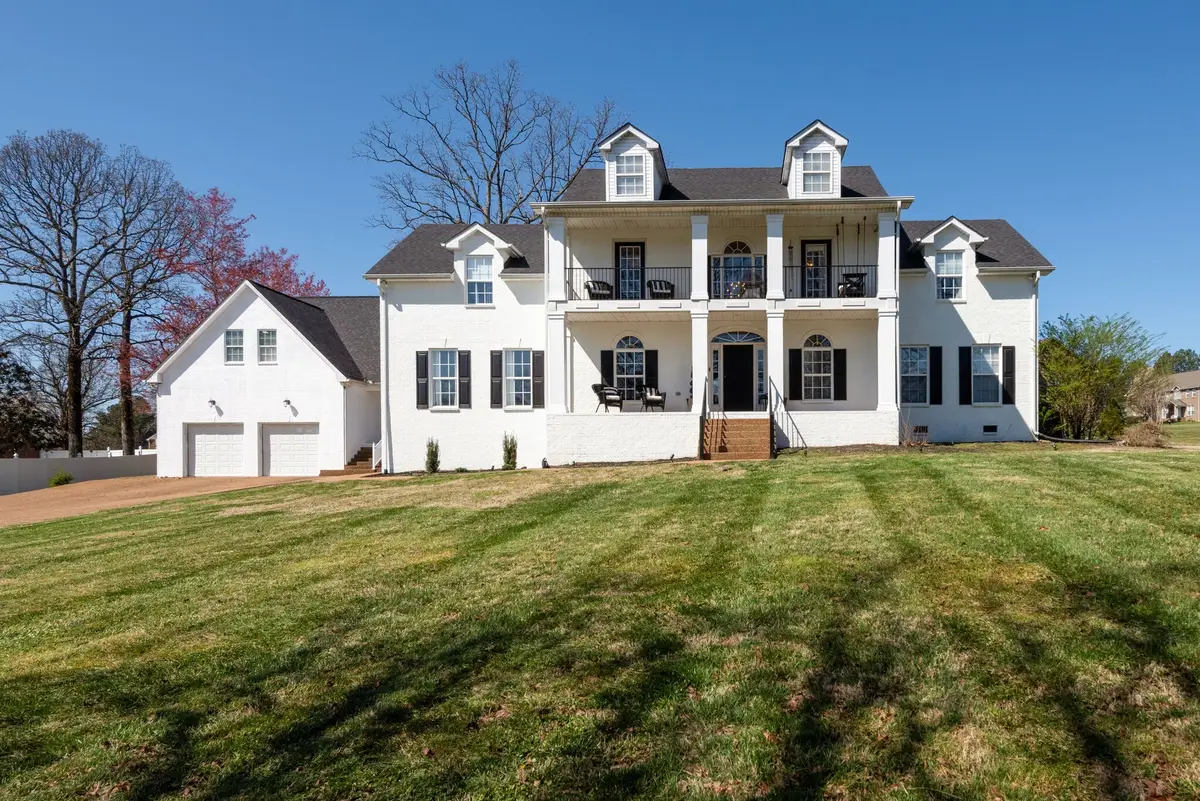 111 Meadowood Loop, Burns, TN 37029 - #1