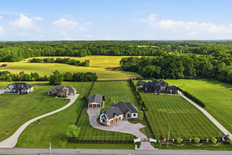 524 Fern Valley Rd, White House, TN 37188 - #2