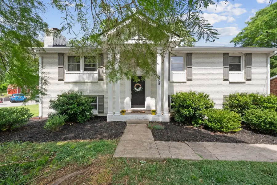 608 Harpeth Pkwy E, Nashville, TN 37221 - #3