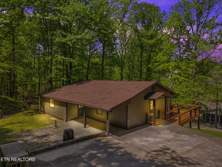 118 Clark Lane, Harriman, TN 37748 - #2