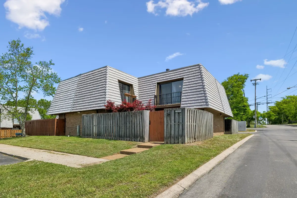 101 Cedarwood Ln, Madison, TN 37115 - #1