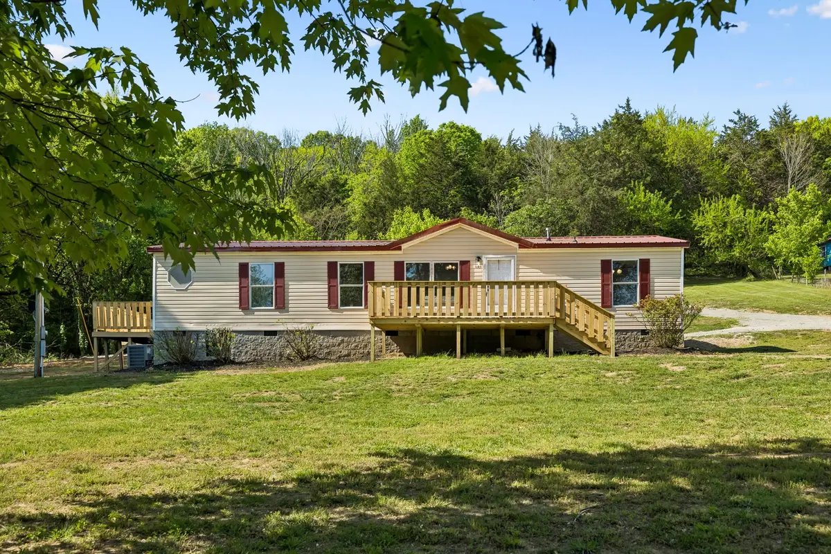 1085 Hawkins Branch Rd, Bethpage, TN 37022 - #1