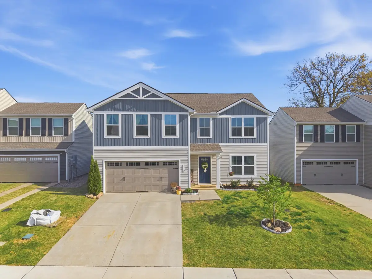 2360 Brokeshire Dr, White House, TN 37188 - #1