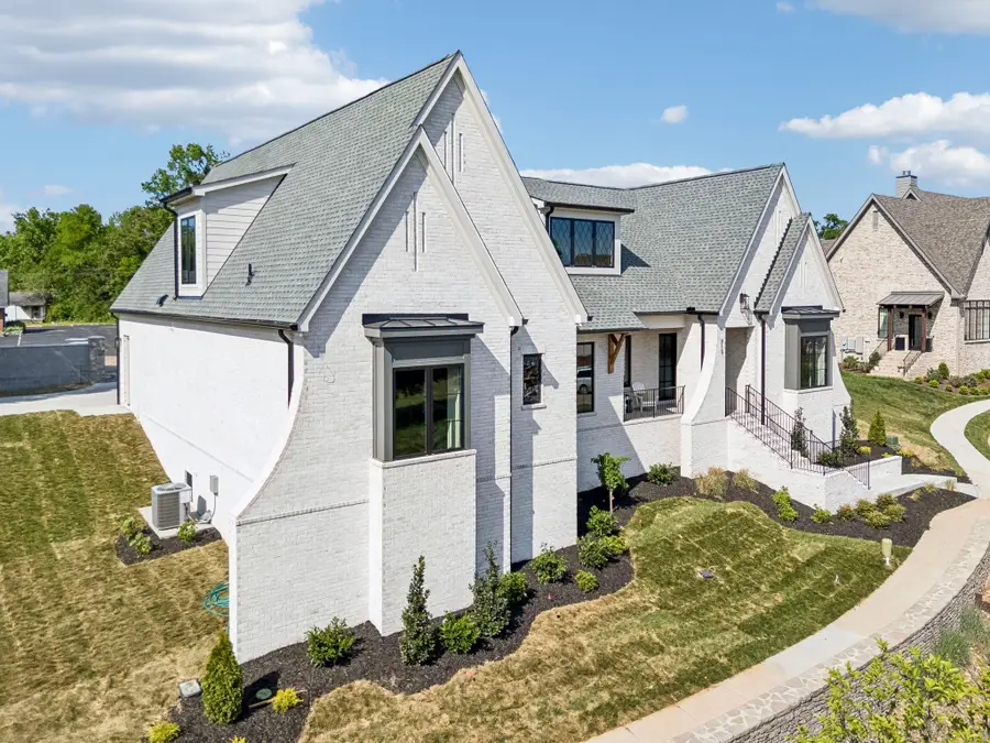 713 Halcyon Way, Columbia, TN 38401 - #2