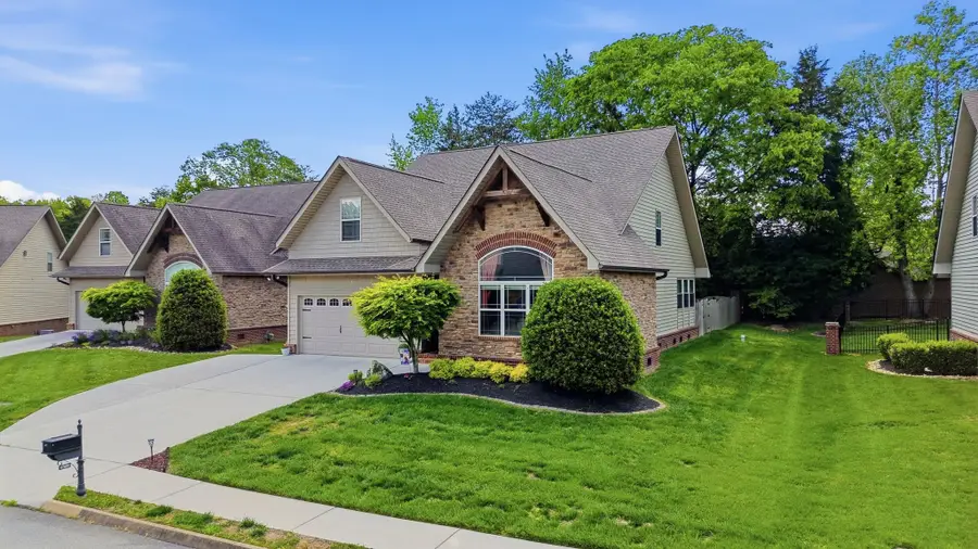 8309 Shoregate Ln, Knoxville, TN 37938 - #2